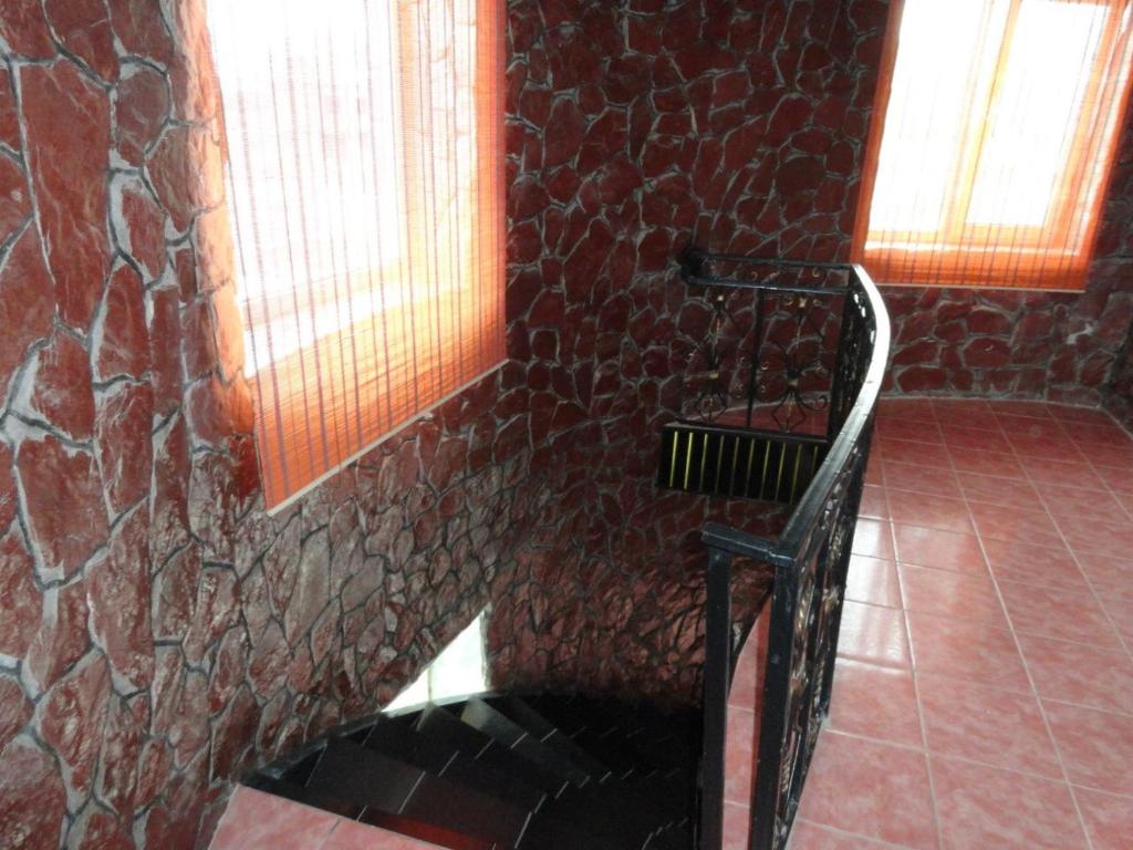 photo1