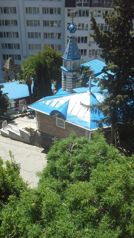 photo1