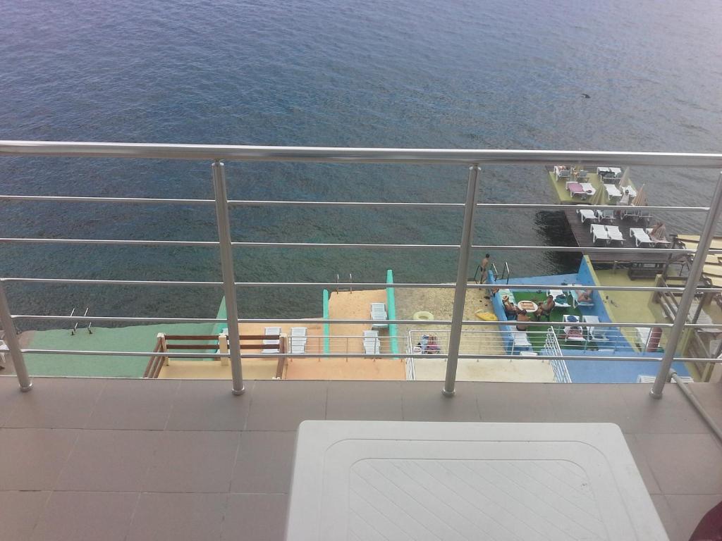 photo3