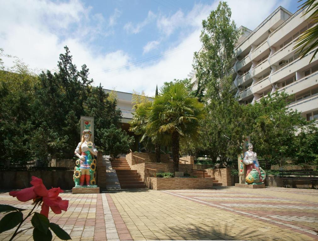 photo3