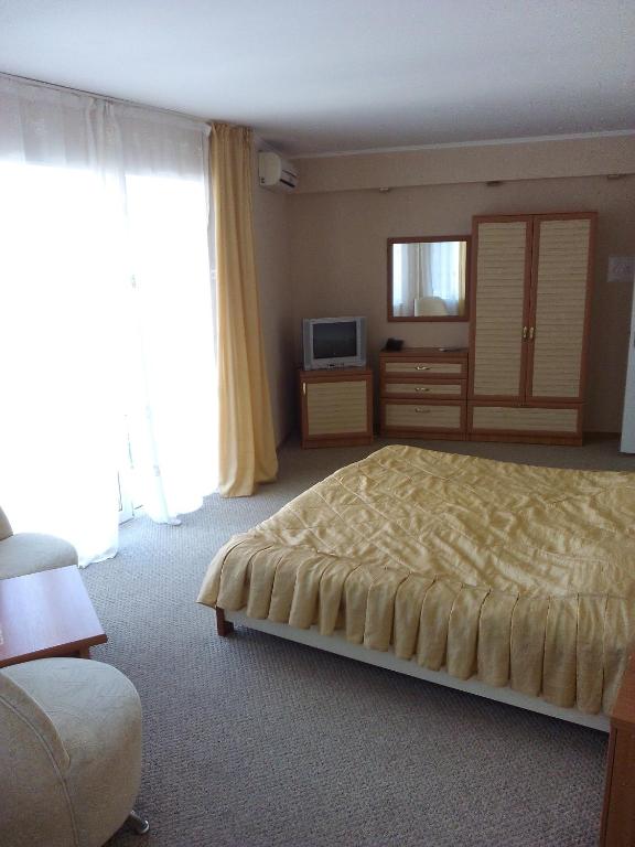 photo2