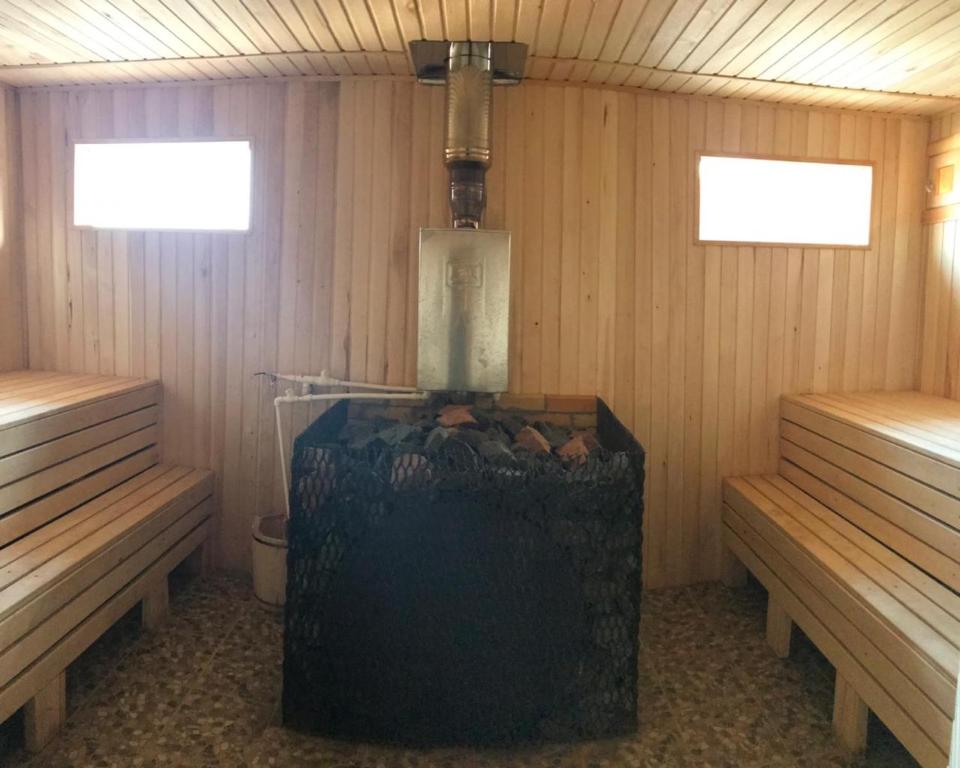 photo1