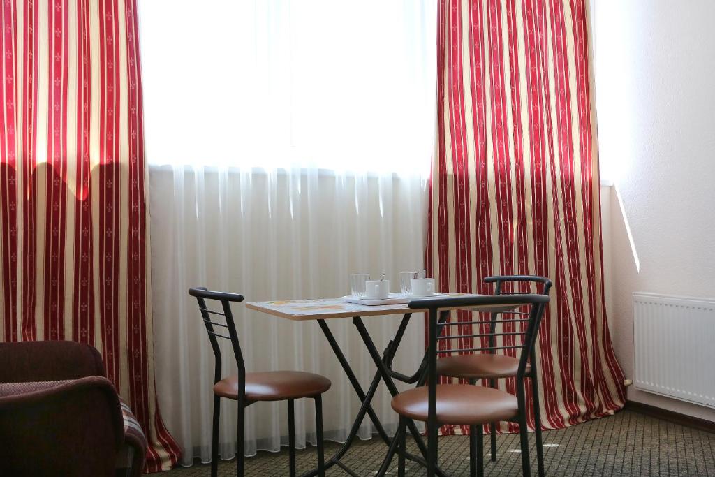 photo3