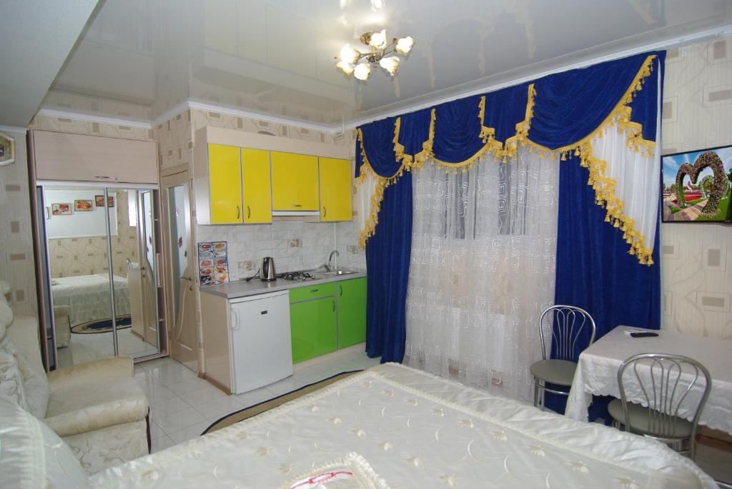 photo1