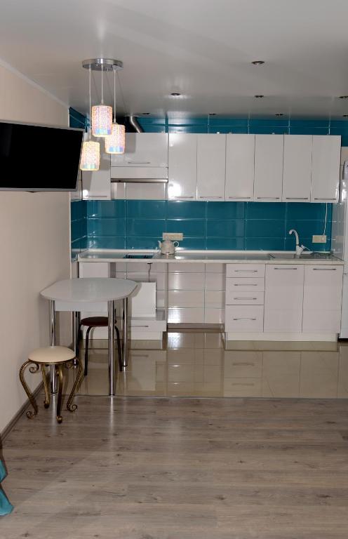 photo1