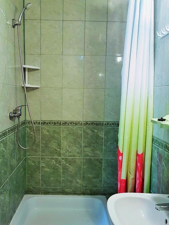 photo1