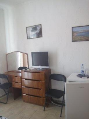 photo1