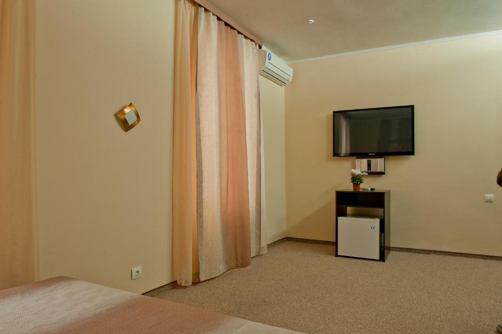 photo2
