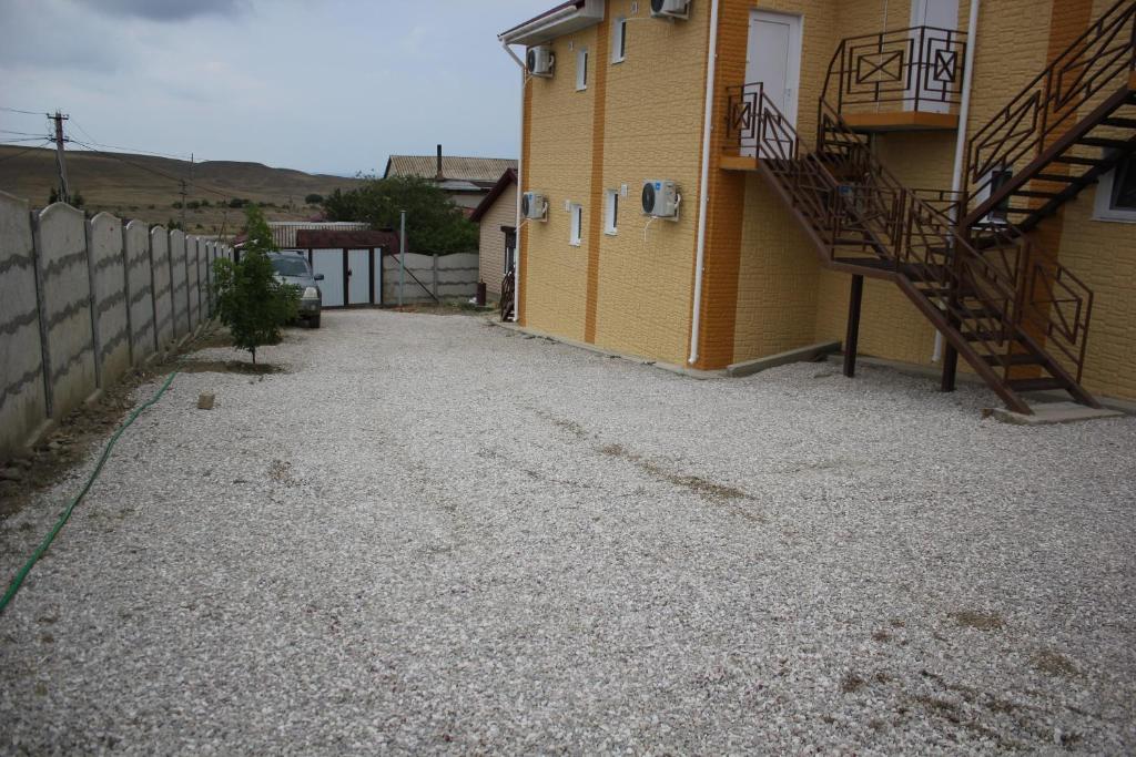 photo2