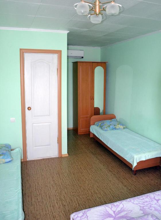 photo1