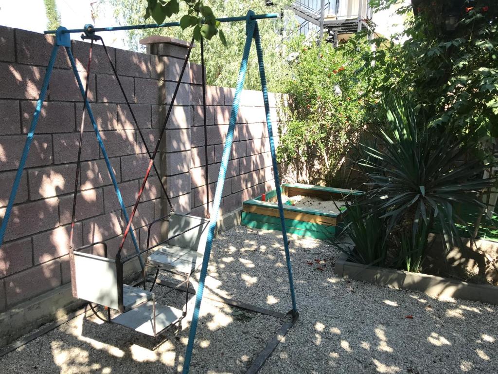 photo3