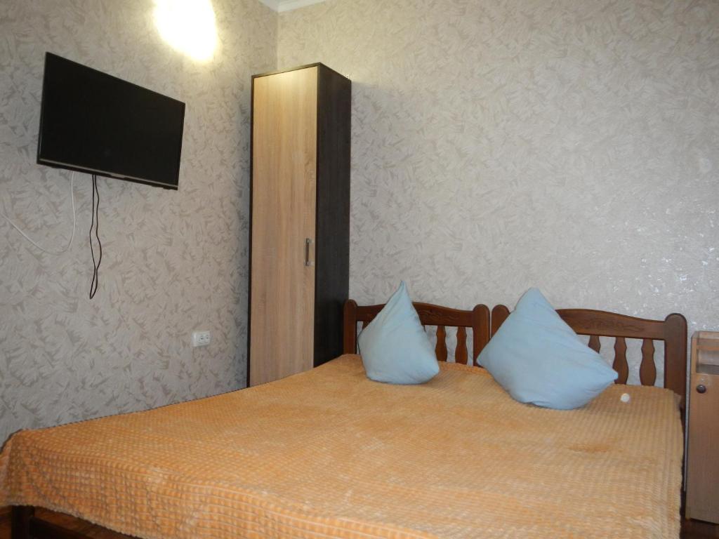 photo1