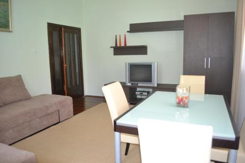 photo2