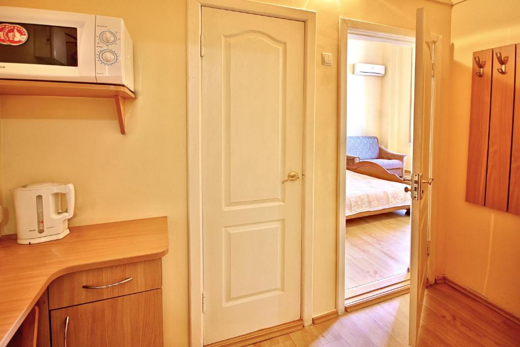 photo1