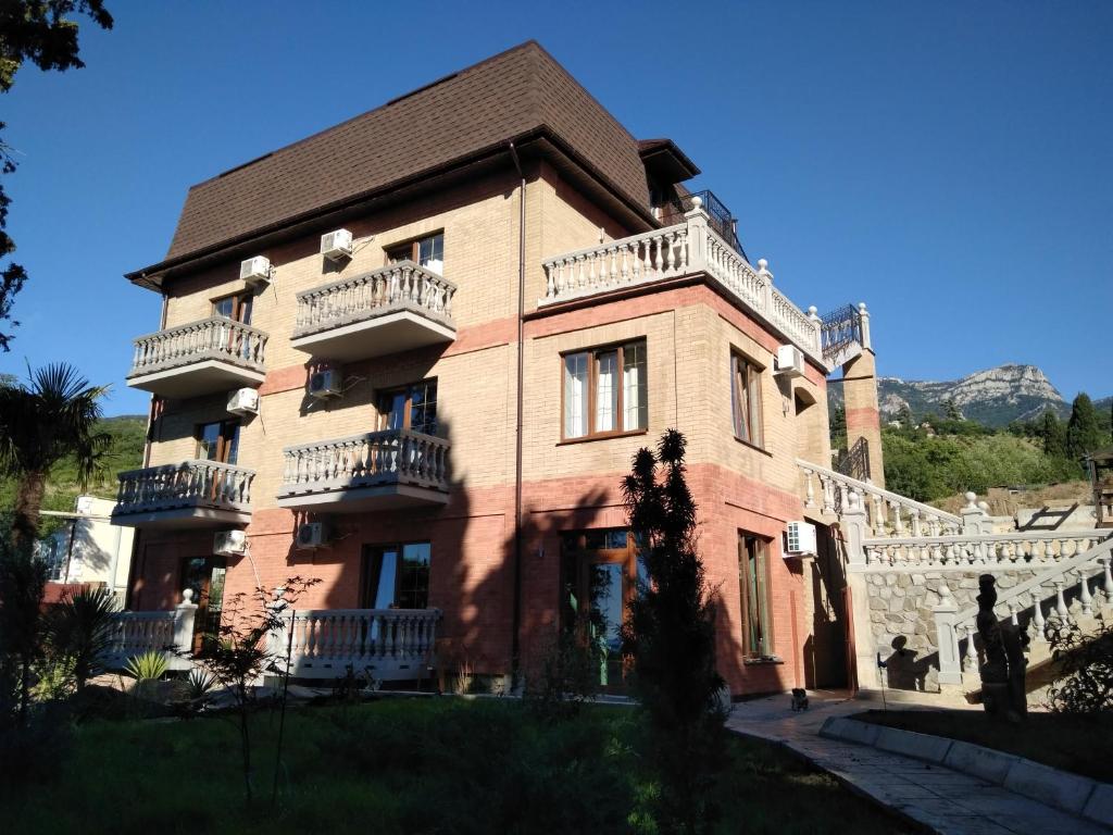 photo1