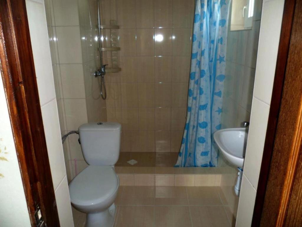 photo1