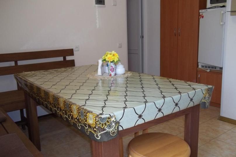 photo1
