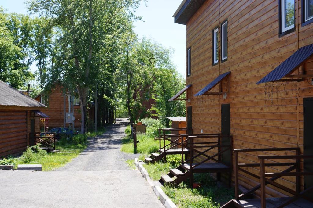 photo1