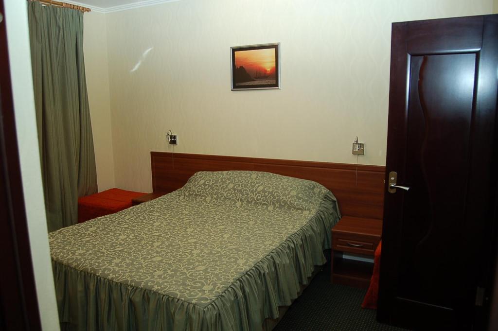 photo3