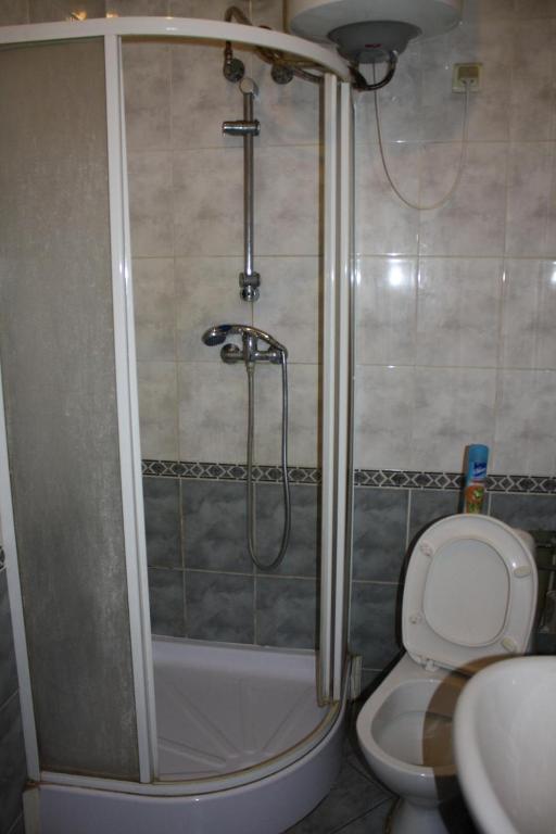 photo1