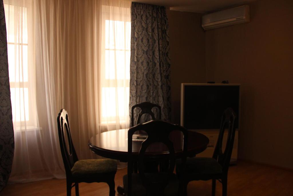 photo1