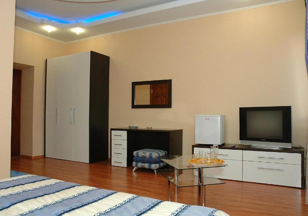 photo1