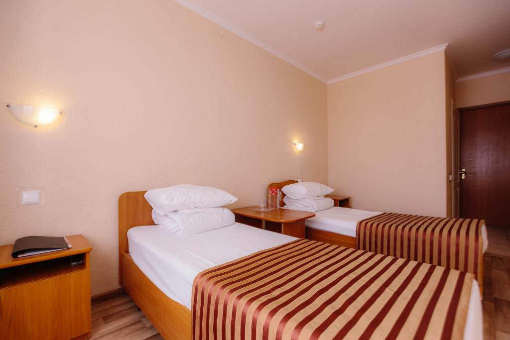 photo1