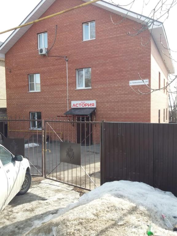 photo1