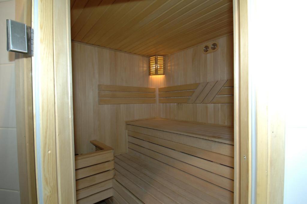 photo2