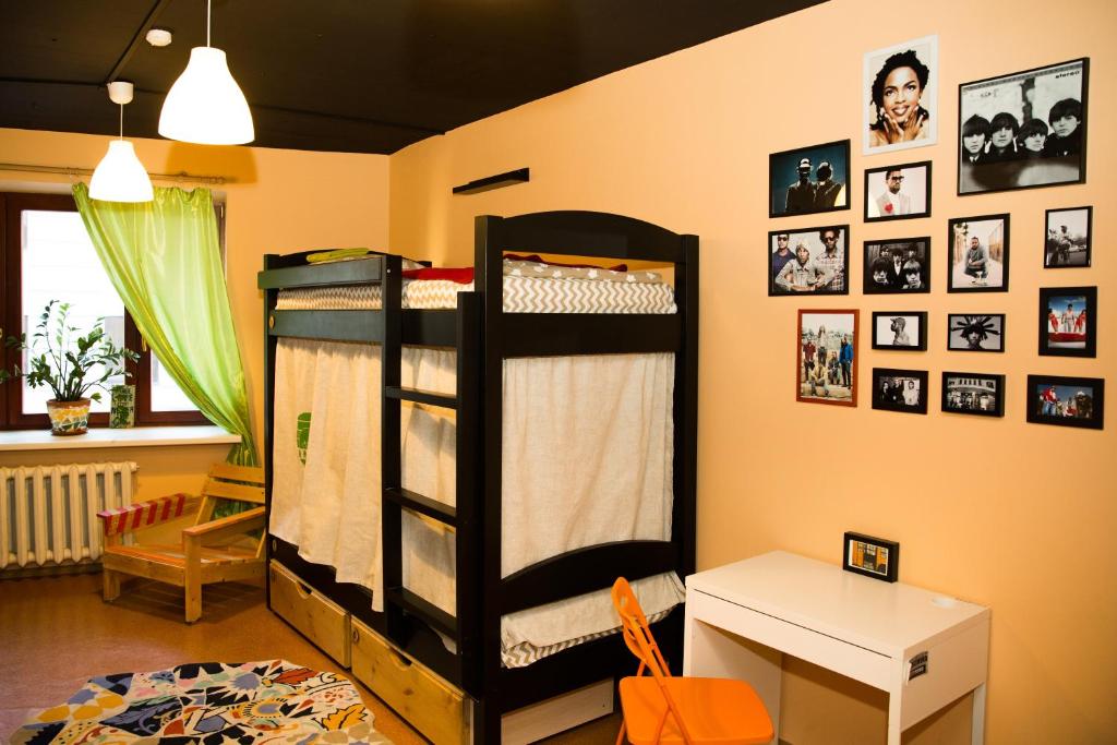 photo1