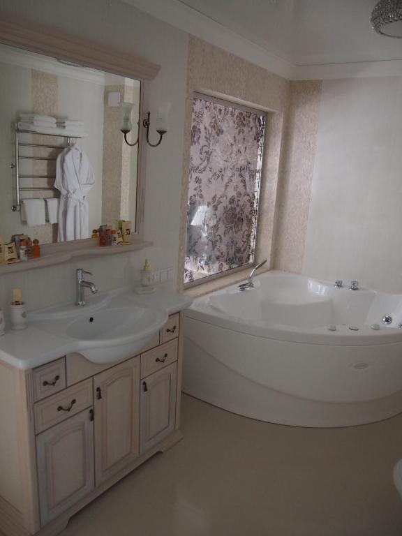 photo1