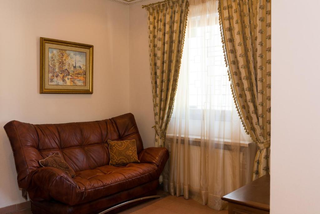 photo2