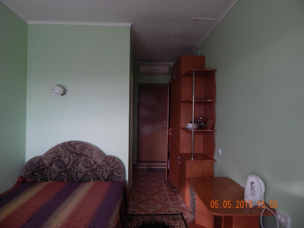 photo1