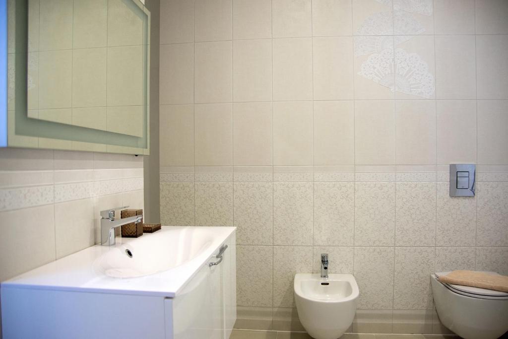 photo1