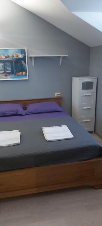 photo1