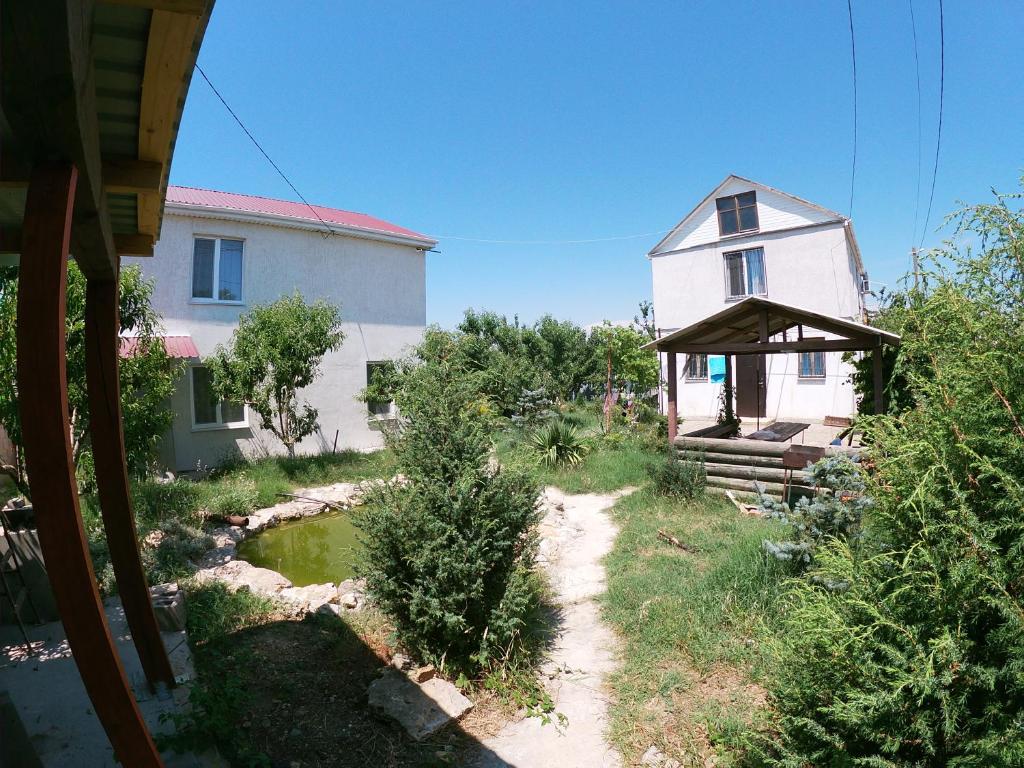 photo1