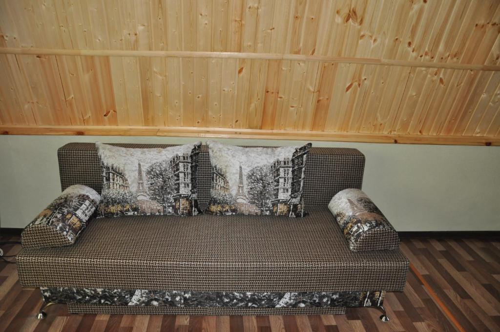 photo1