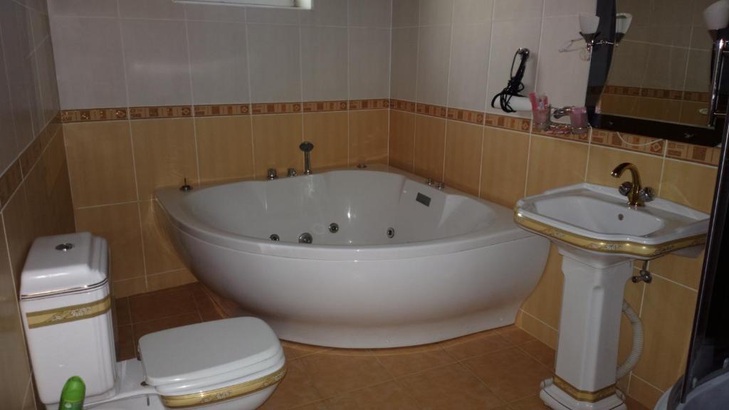 photo1