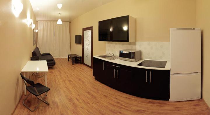 photo1