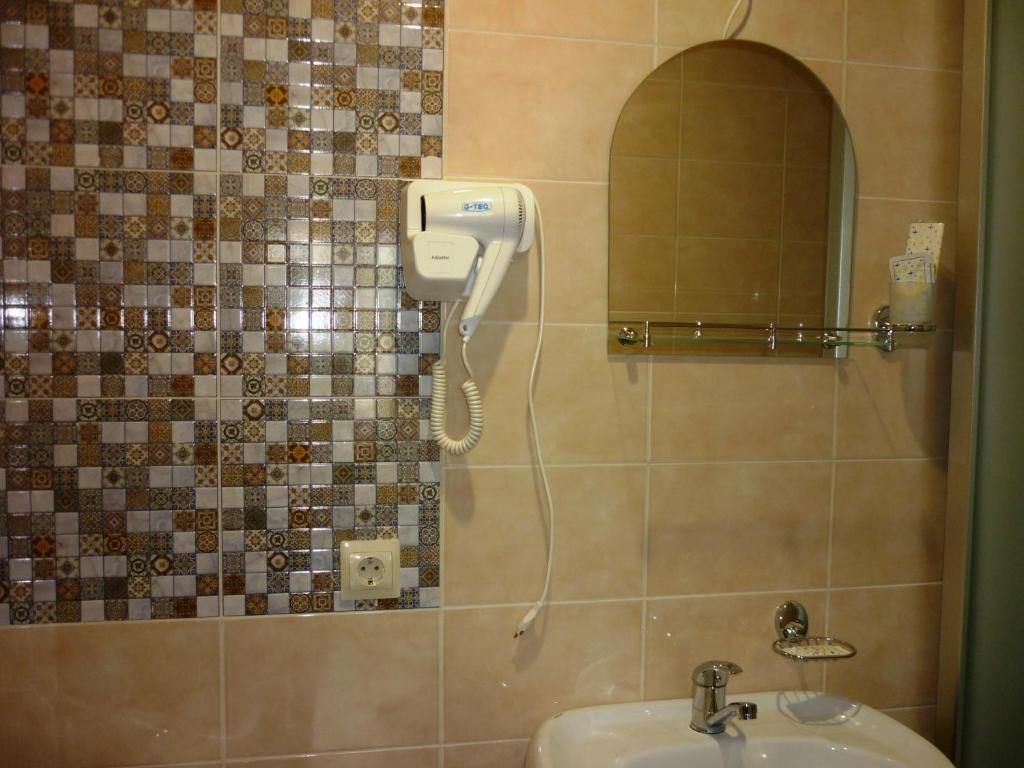 photo2