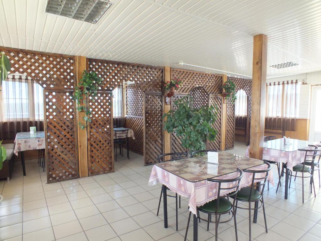 photo1