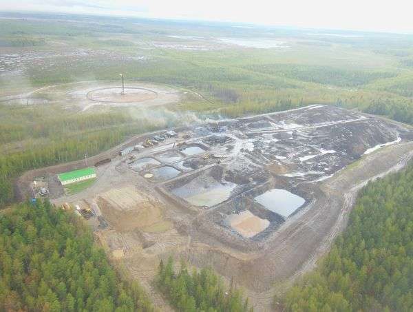 Полигон нефтешламов в районе УДС-4 Самотлорского месторождения