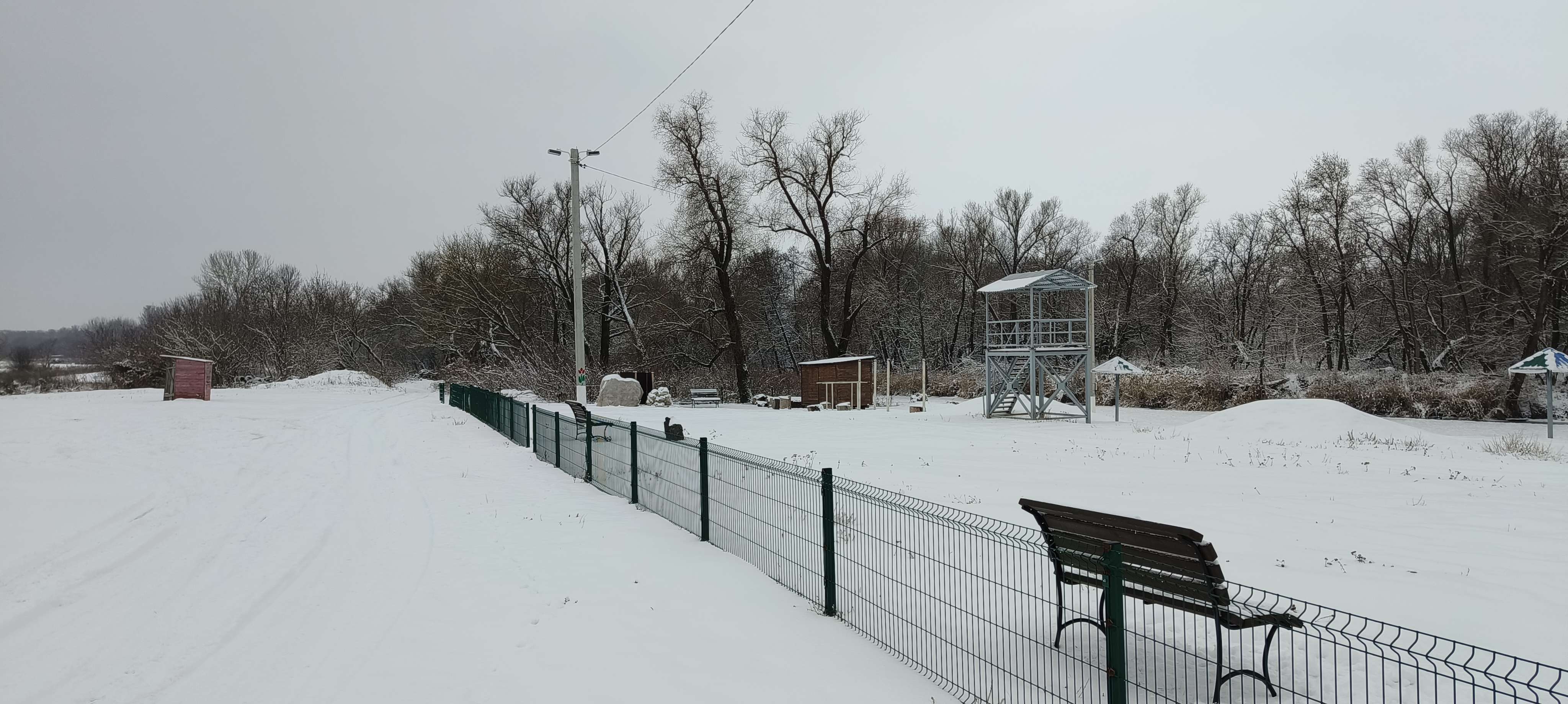 Создание возле реки свалки резиновых колес