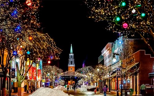 Пост должен заканчиваться в ночь перед Рождеством. Несмотря на разницу в датах у католиков и православных, обе конфессии одинаково понимают суть этого мероприятия — духовная подготовка к рождеству.