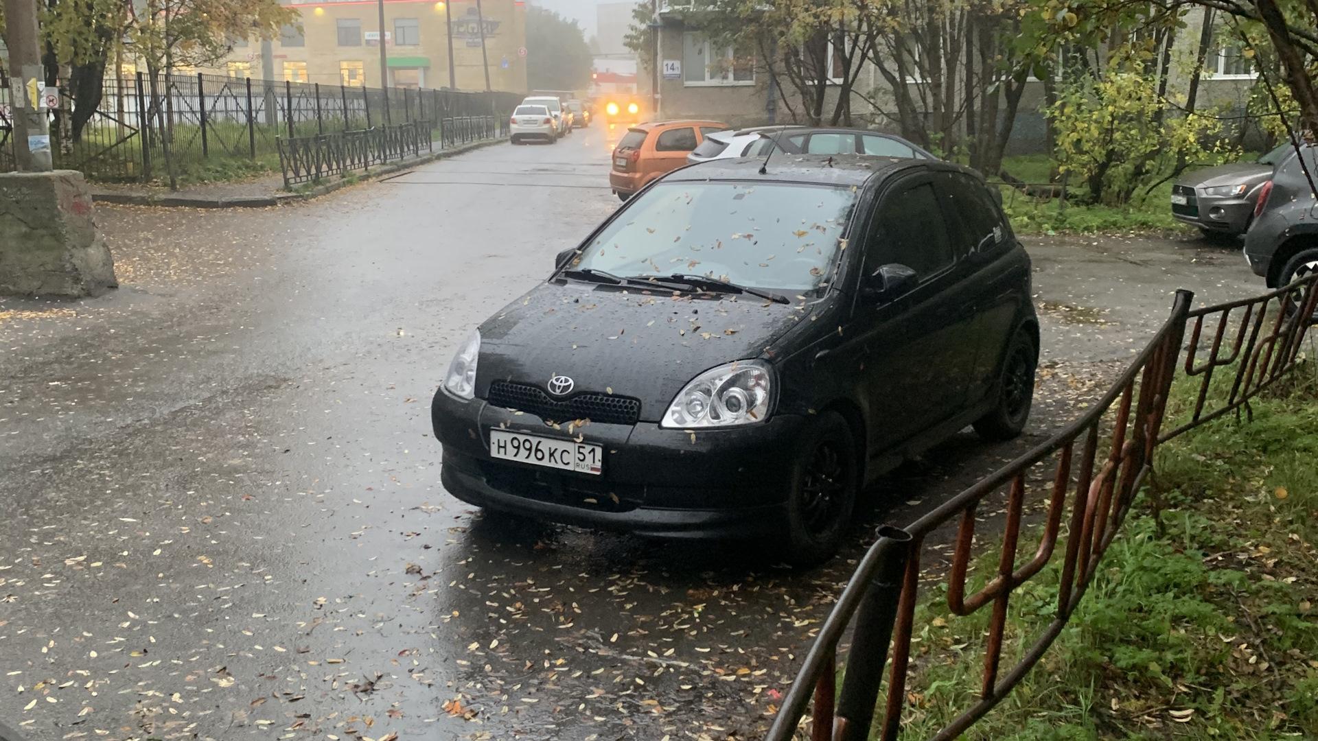 Автомобиль госномер Н996КС51