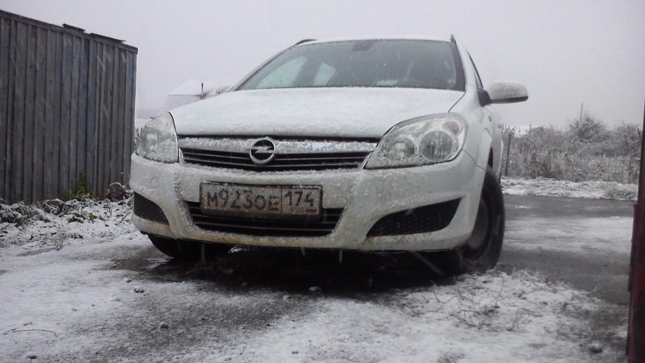 Автомобиль госномер Н943ОЕ174