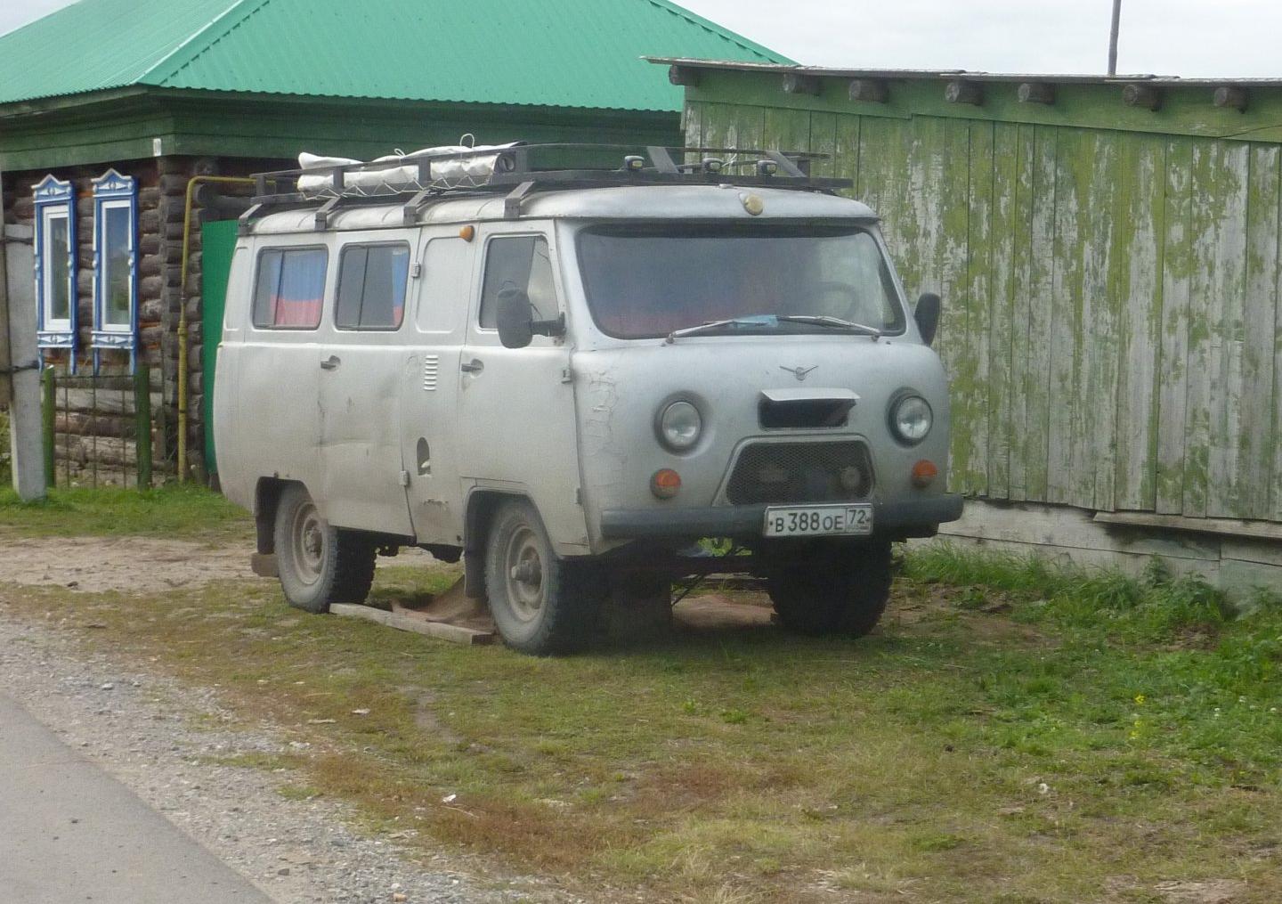 Автомобиль госномер В388ОЕ72