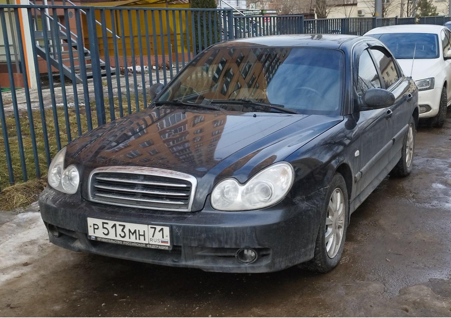 Автомобиль госномер Р513МН71