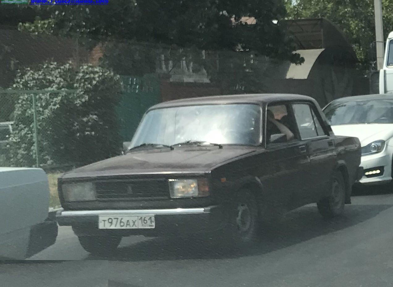 Автомобиль госномер Т976АХ161