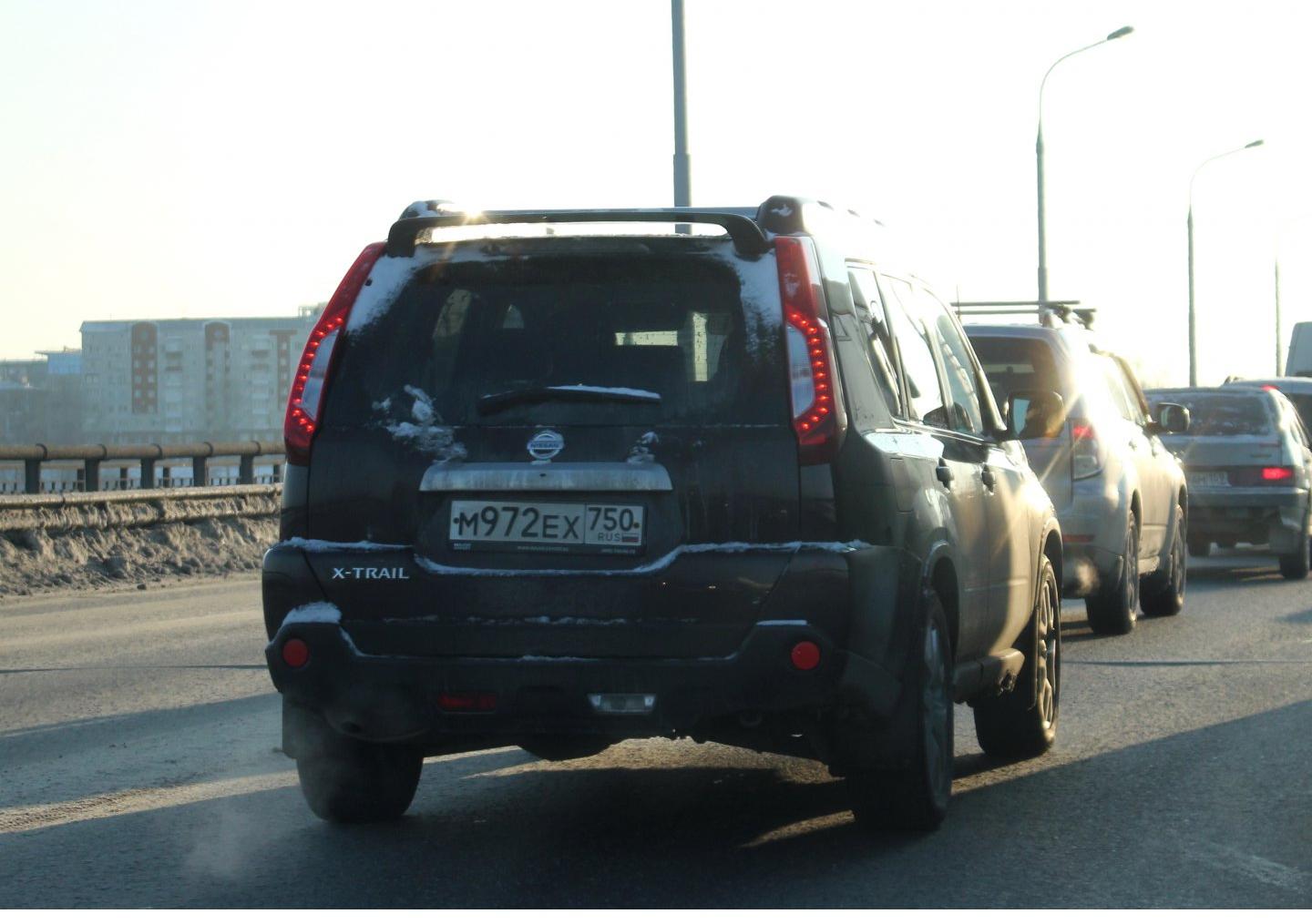 Автомобиль госномер М972ЕХ750